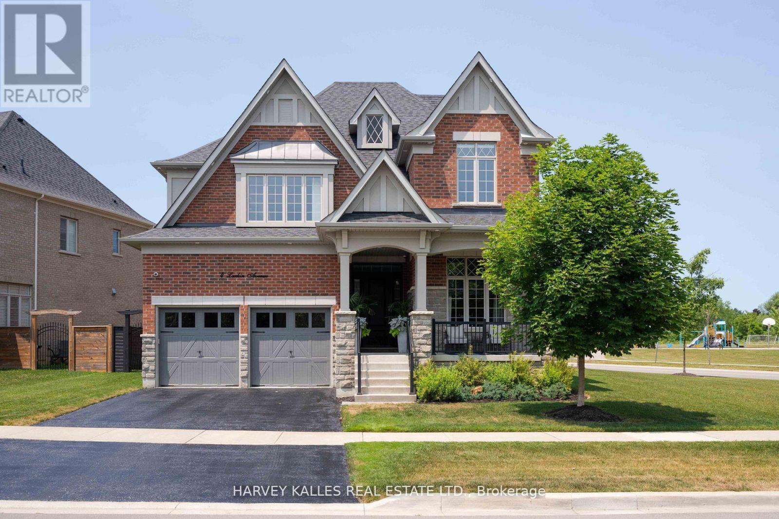 Property at 4 LARKIN AVENUE image 1