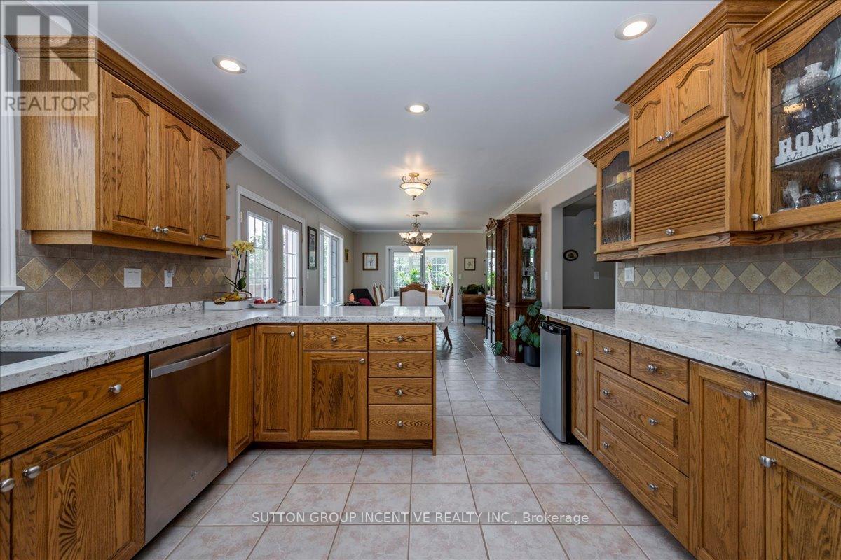 235 12 Line S, Oro-Medonte, Ontario  L0L 1T0 - Photo 13 - S12349927