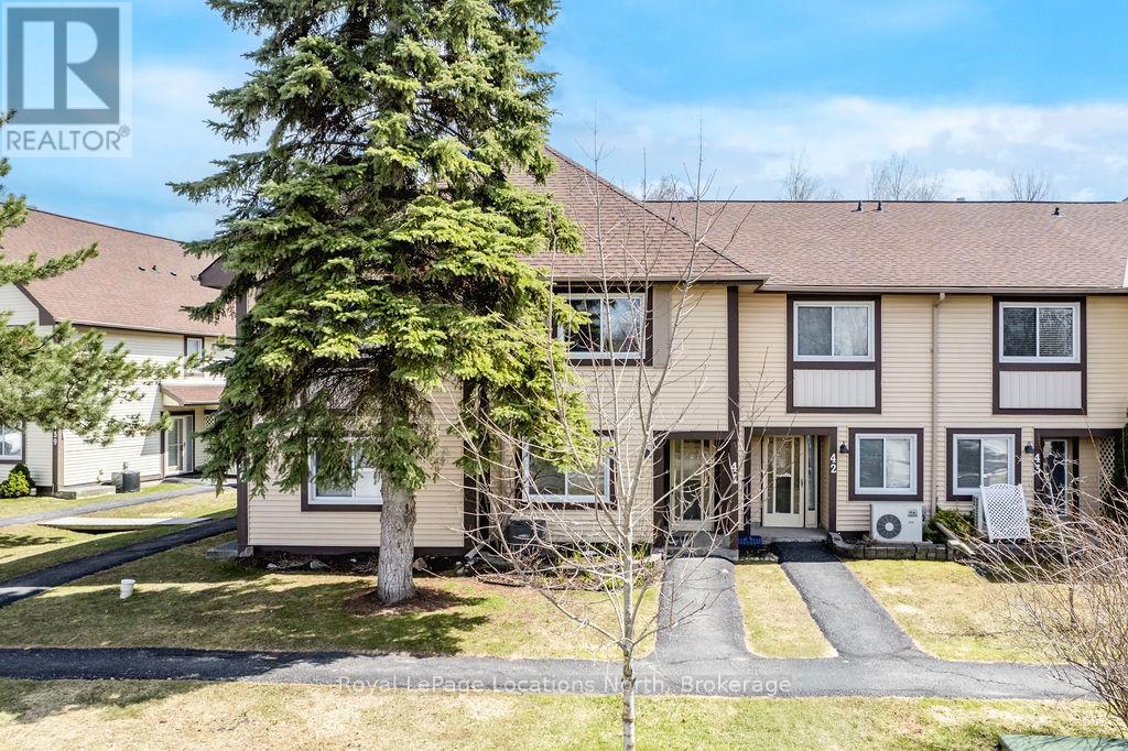 41 - 11 Laguna Parkway, Ramara, Ontario  L0K 1B0 - Photo 3 - S12350072