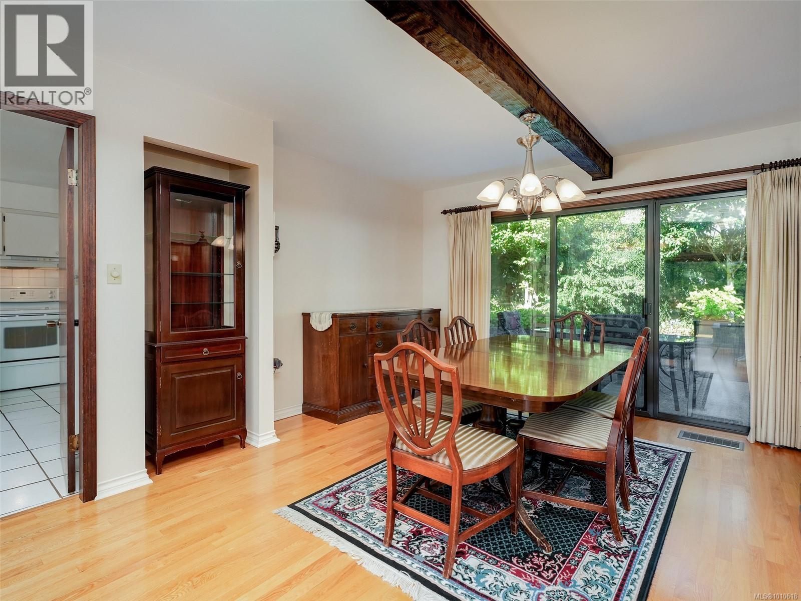 Property at 5255 Hanover Pl image 5