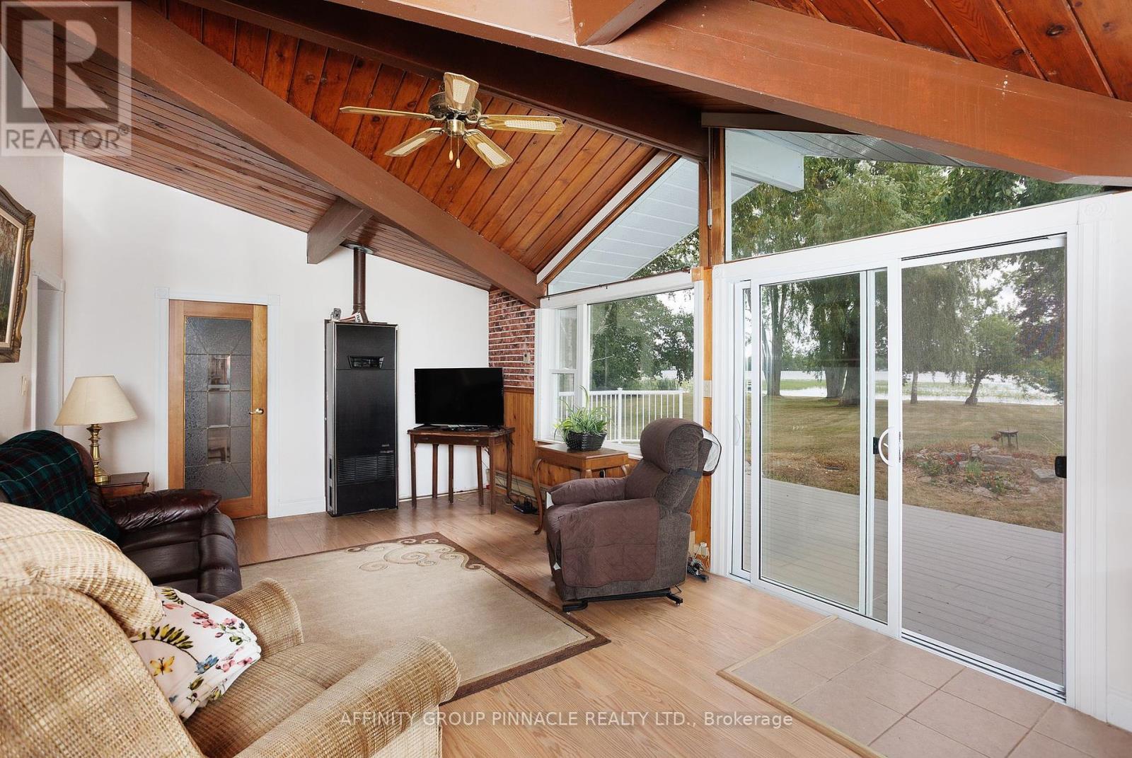1 Beatrice Drive, Kawartha Lakes, Ontario  K0M 1N0 - Photo 15 - X12350051