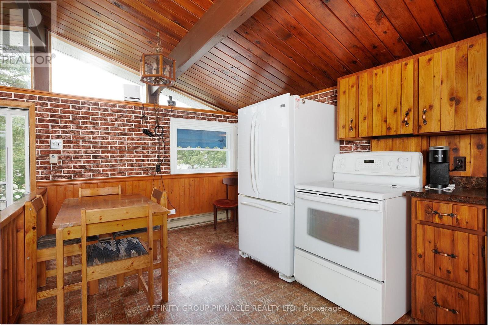 1 Beatrice Drive, Kawartha Lakes, Ontario  K0M 1N0 - Photo 18 - X12350051