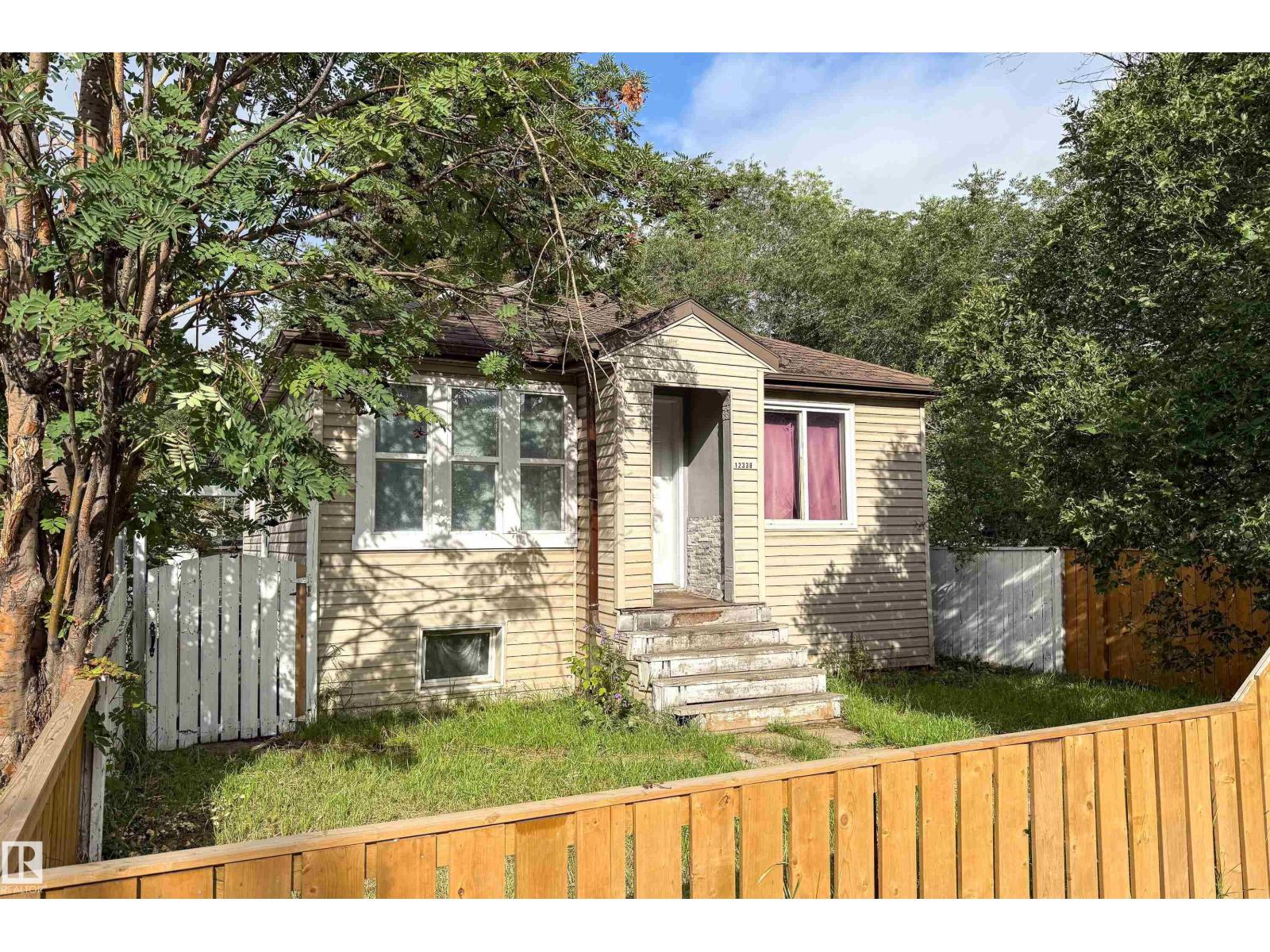 Property at 12338 82 ST NW image 1