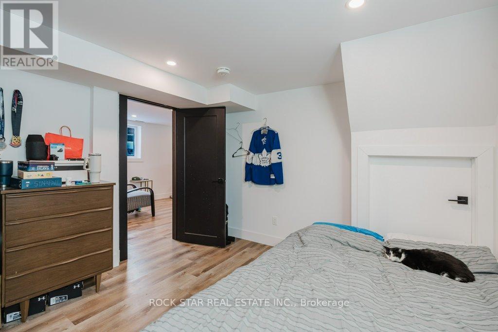 Lower - 859 Upper Ottawa Street, Hamilton, Ontario  L8T 3V4 - Photo 13 - X12349946