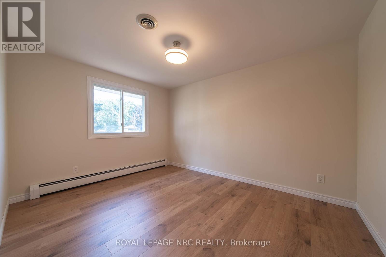 7797 Mulhern Street, Niagara Falls, Ontario  L2H 1B6 - Photo 12 - X12349240