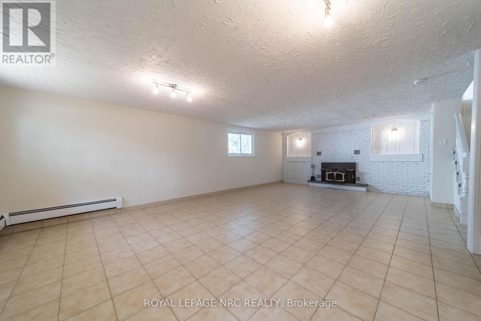 7797 Mulhern Street, Niagara Falls, Ontario  L2H 1B6 - Photo 16 - X12349240