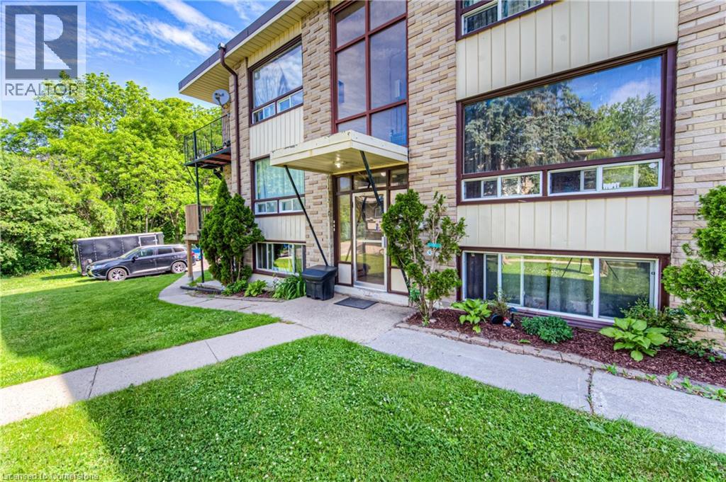 Property at 76 BARBARA Crescent image 3