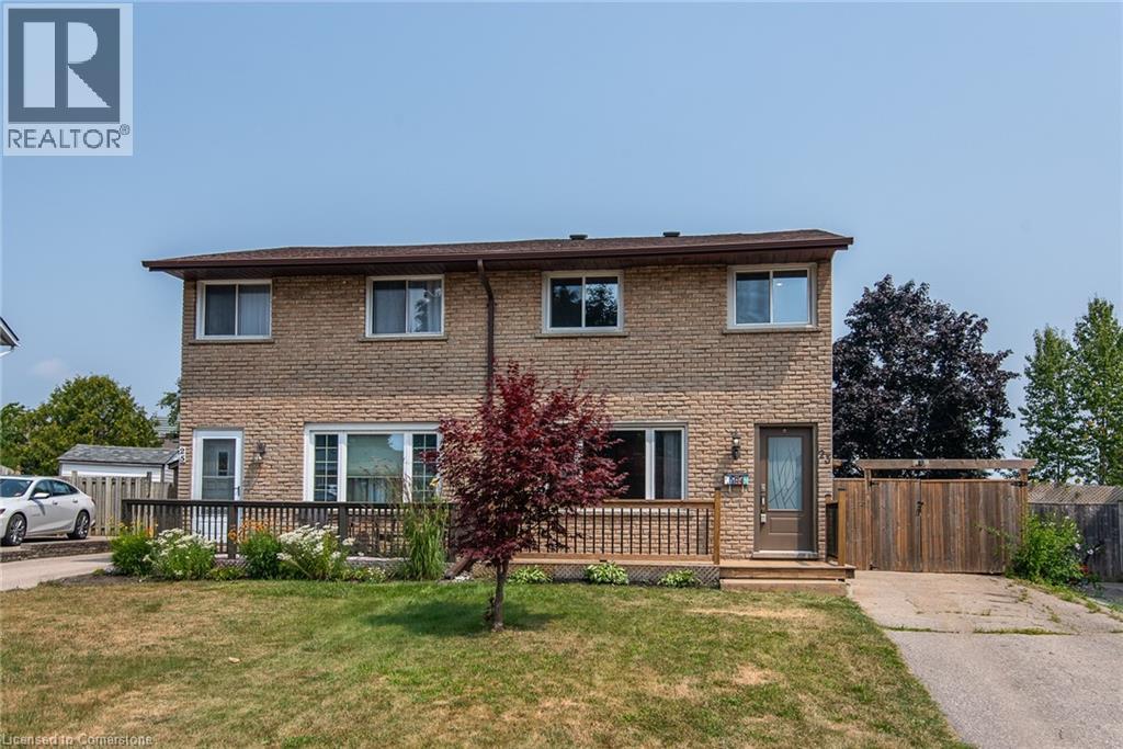 Property at 23 ROBERTS Crescent image 3