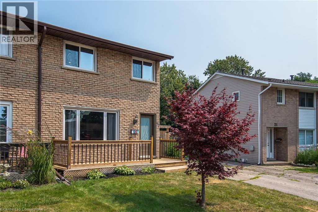 Property at 23 ROBERTS Crescent image 4