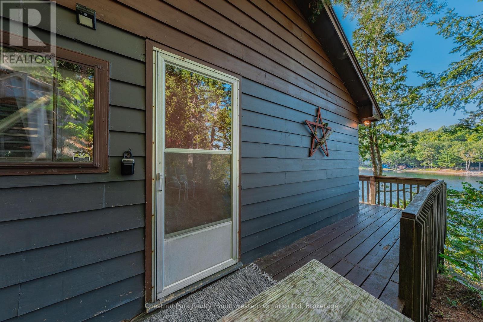 3228 Twelve Mile Bay Road, Georgian Bay (Freeman), Ontario  P0C 1H0 - Photo 42 - X12339621