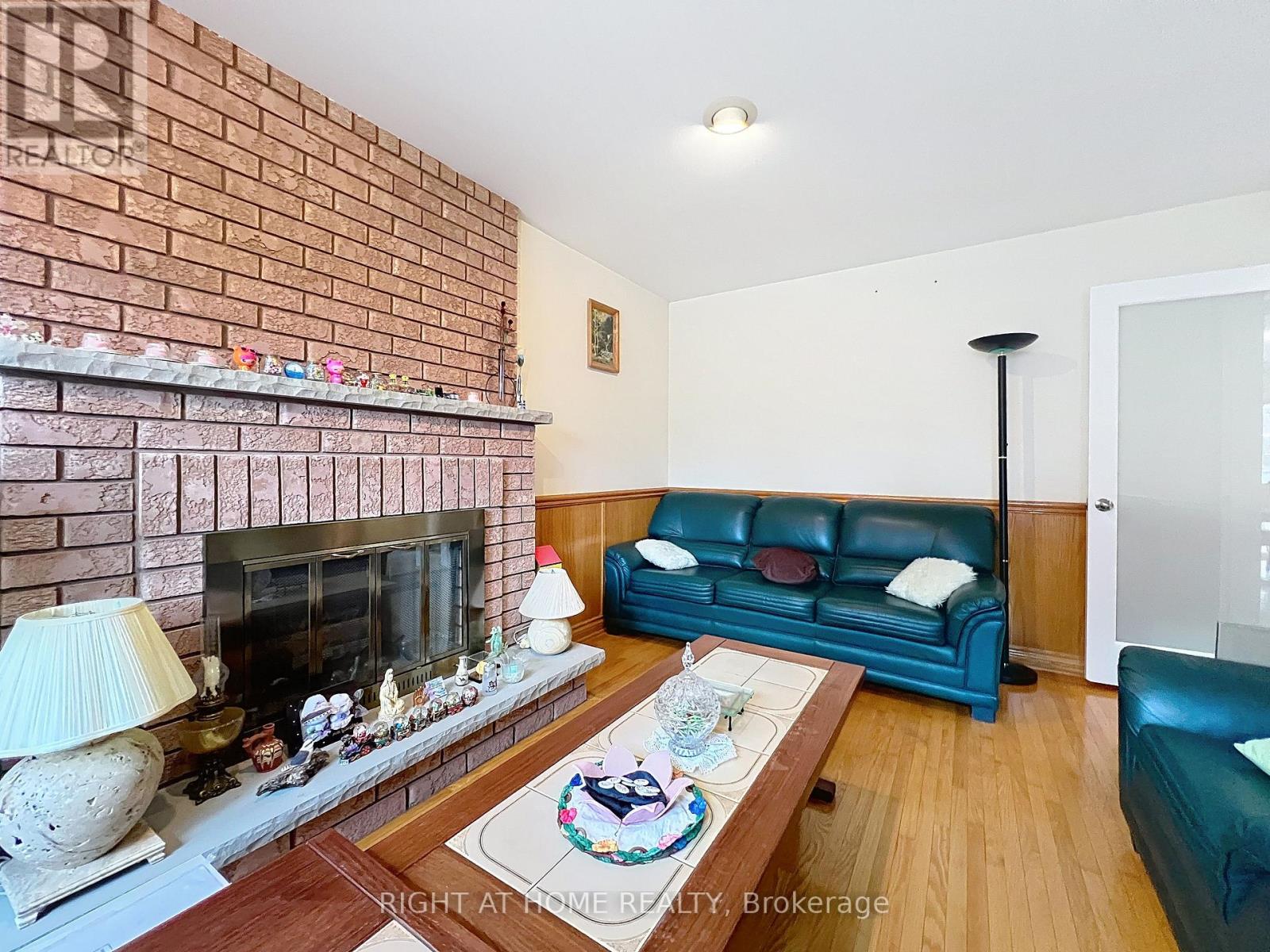 150 Holmes Avenue, Toronto, Ontario  M2N 4M6 - Photo 13 - C12350041