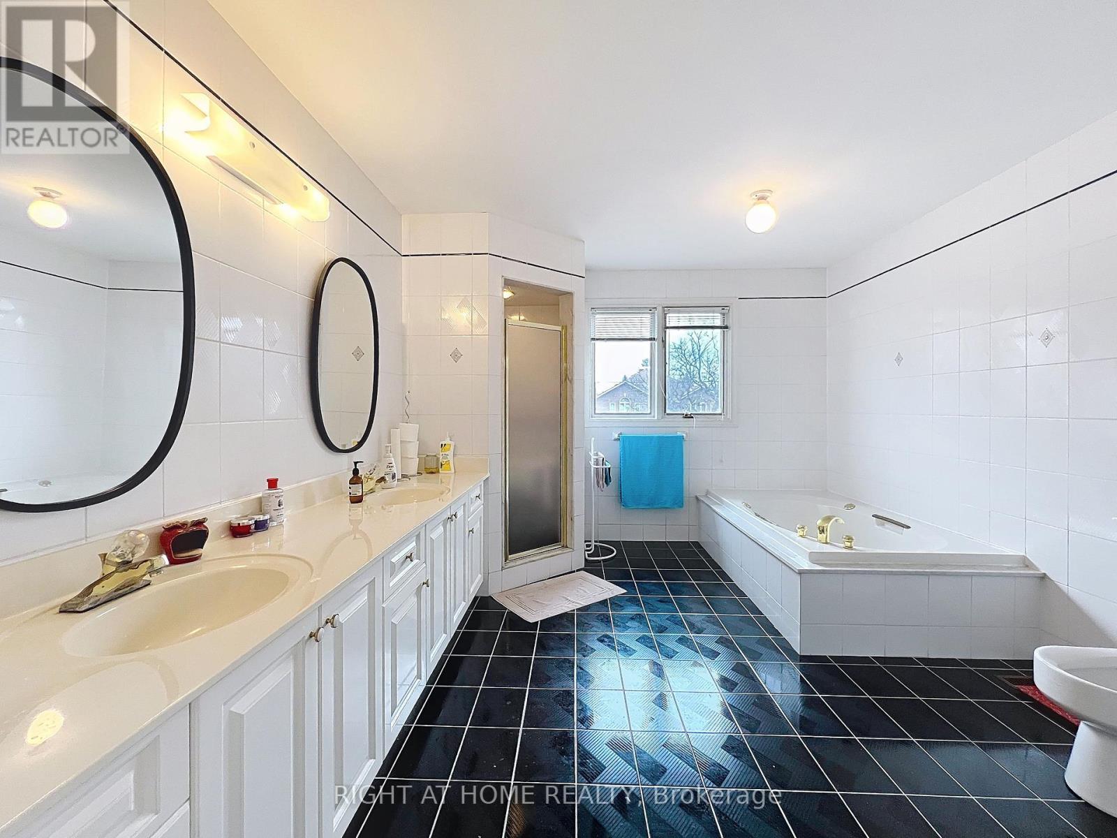 150 Holmes Avenue, Toronto, Ontario  M2N 4M6 - Photo 31 - C12350041