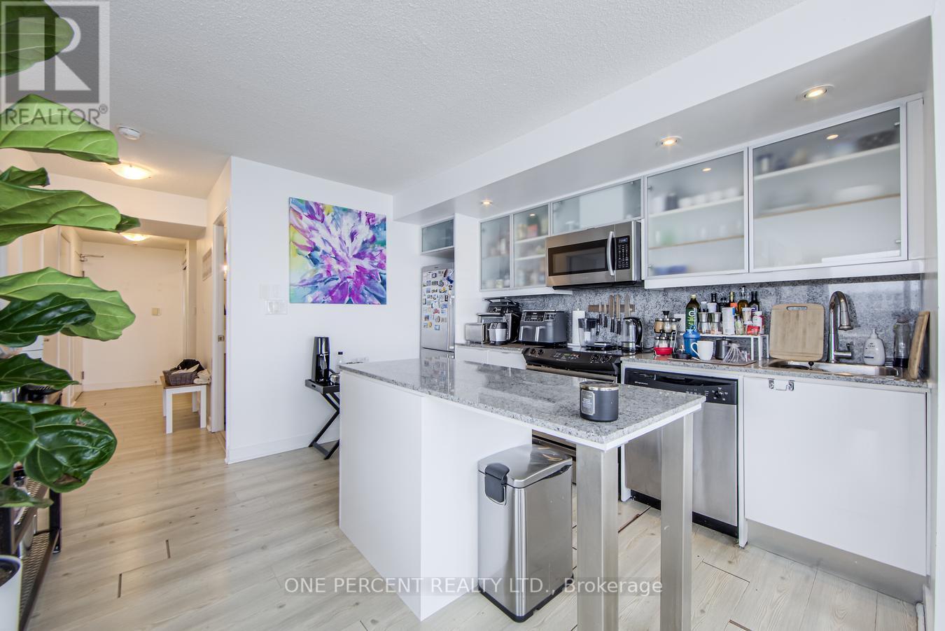 5007 - 25 Telegram Mews, Toronto, Ontario  M5V 3Z1 - Photo 15 - C12350129