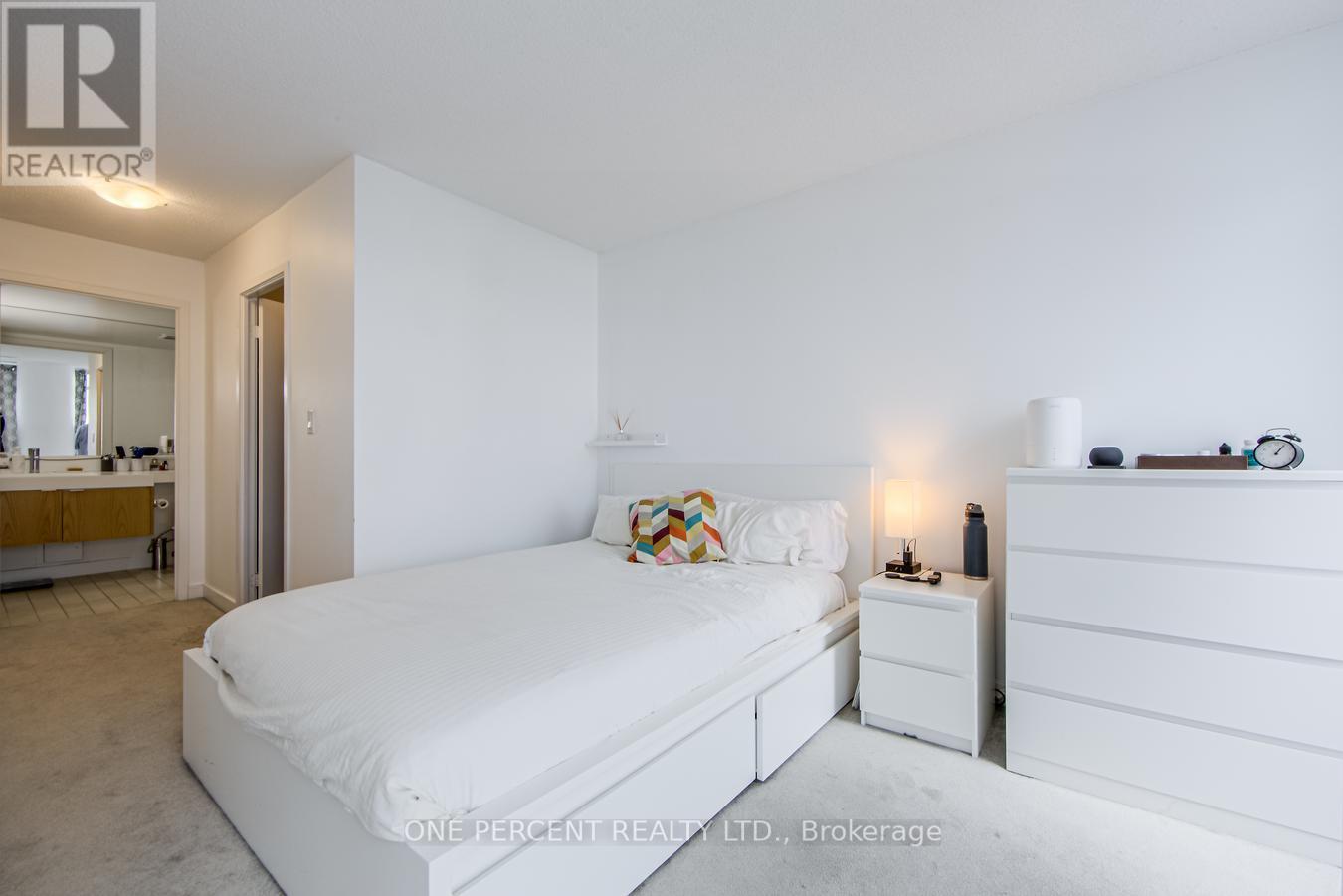 5007 - 25 Telegram Mews, Toronto, Ontario  M5V 3Z1 - Photo 26 - C12350129