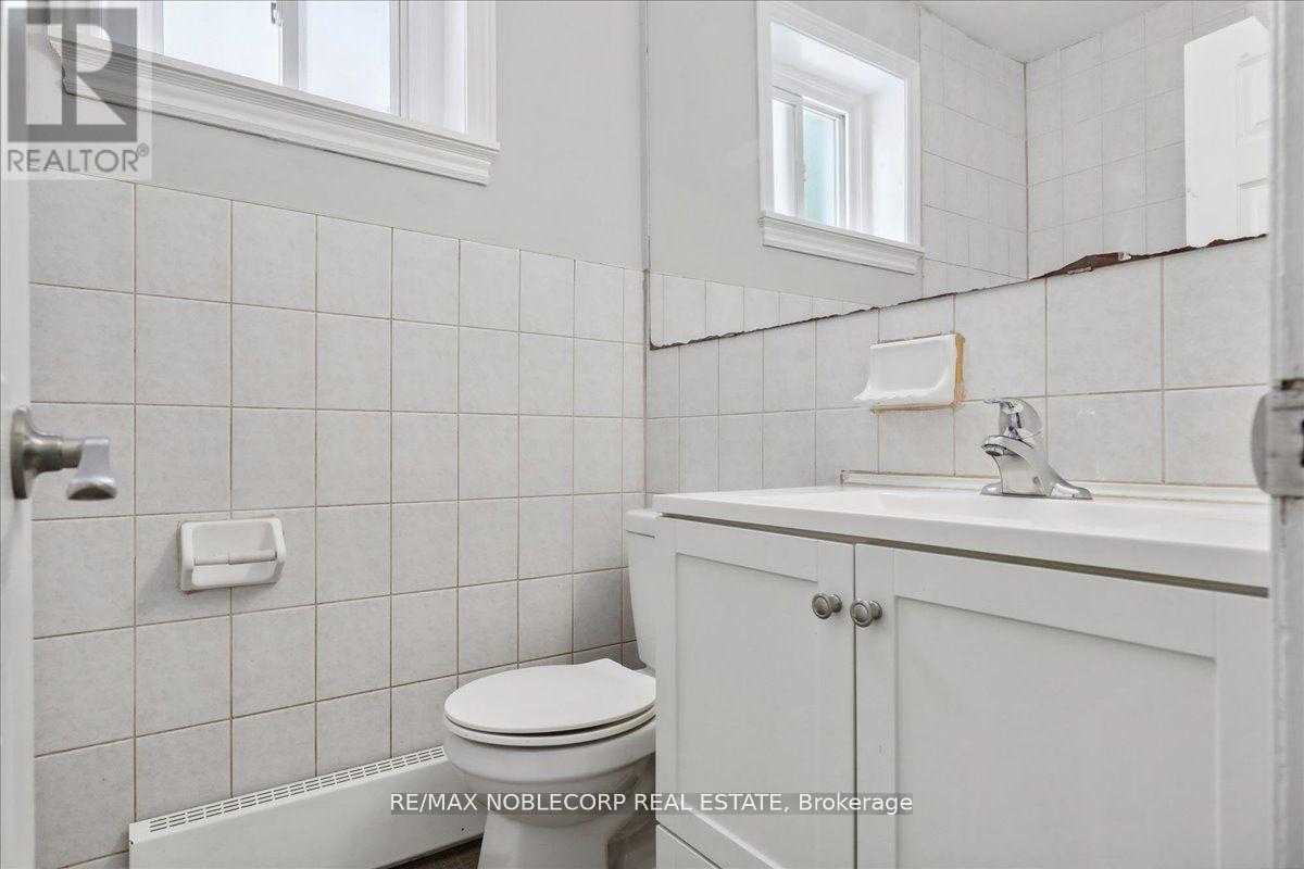 2 - 362 Elgin Court, Oshawa, Ontario  L1J 2P4 - Photo 13 - E12350156