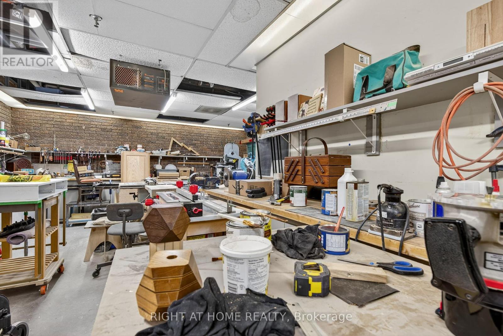 211 - 60 Inverlochy Boulevard, Markham (Royal Orchard), Ontario  L3T 4T7 - Photo 43 - N12343379