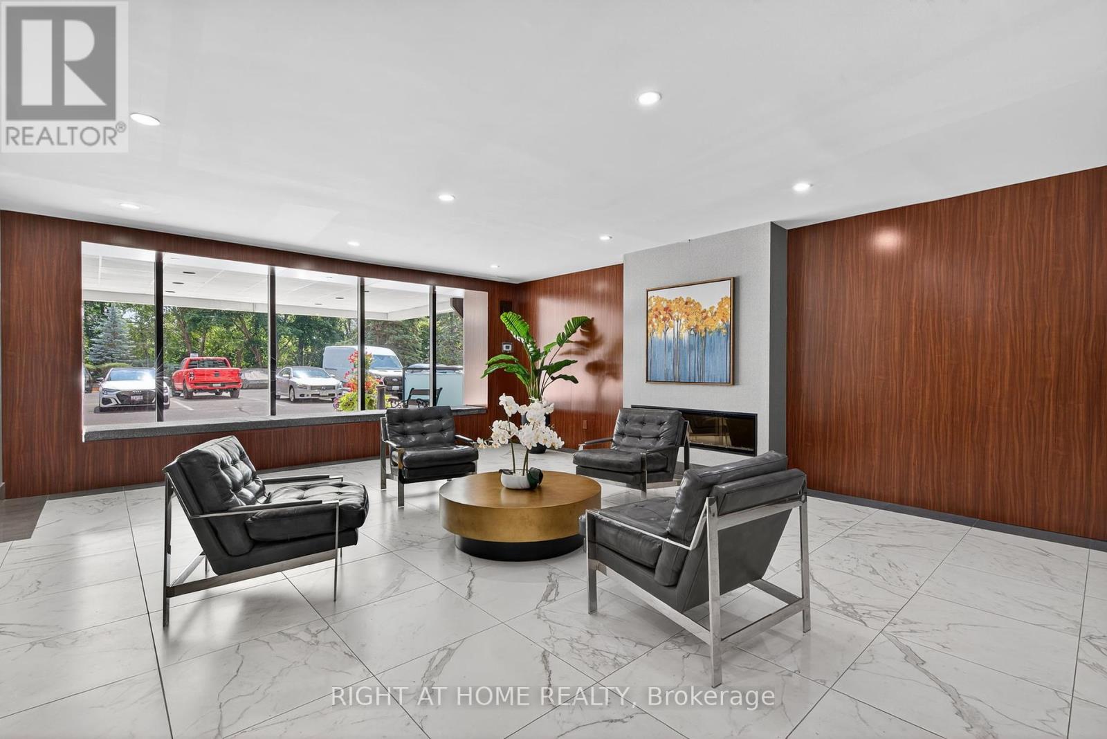 211 - 60 Inverlochy Boulevard, Markham, Ontario  L3T 4T7 - Photo 4 - N12343379