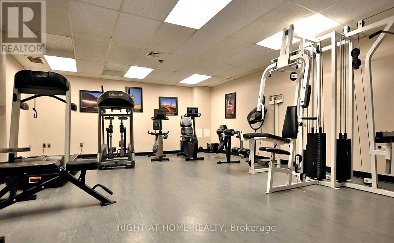 211 - 60 Inverlochy Boulevard, Markham (Royal Orchard), Ontario  L3T 4T7 - Photo 48 - N12343379