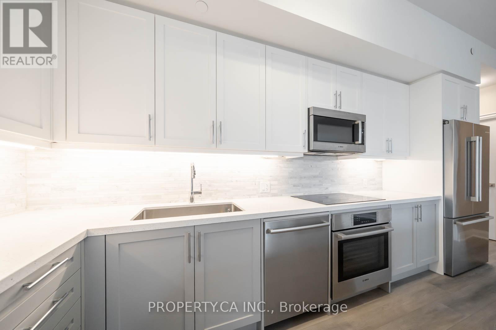 216w - 10 Gatineau Drive, Vaughan, Ontario  L4J 0L2 - Photo 12 - N12350003