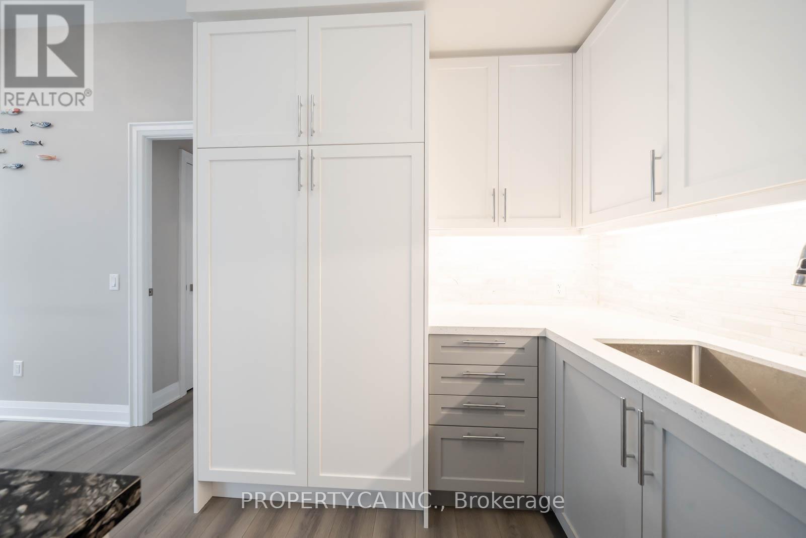216w - 10 Gatineau Drive, Vaughan, Ontario  L4J 0L2 - Photo 16 - N12350003