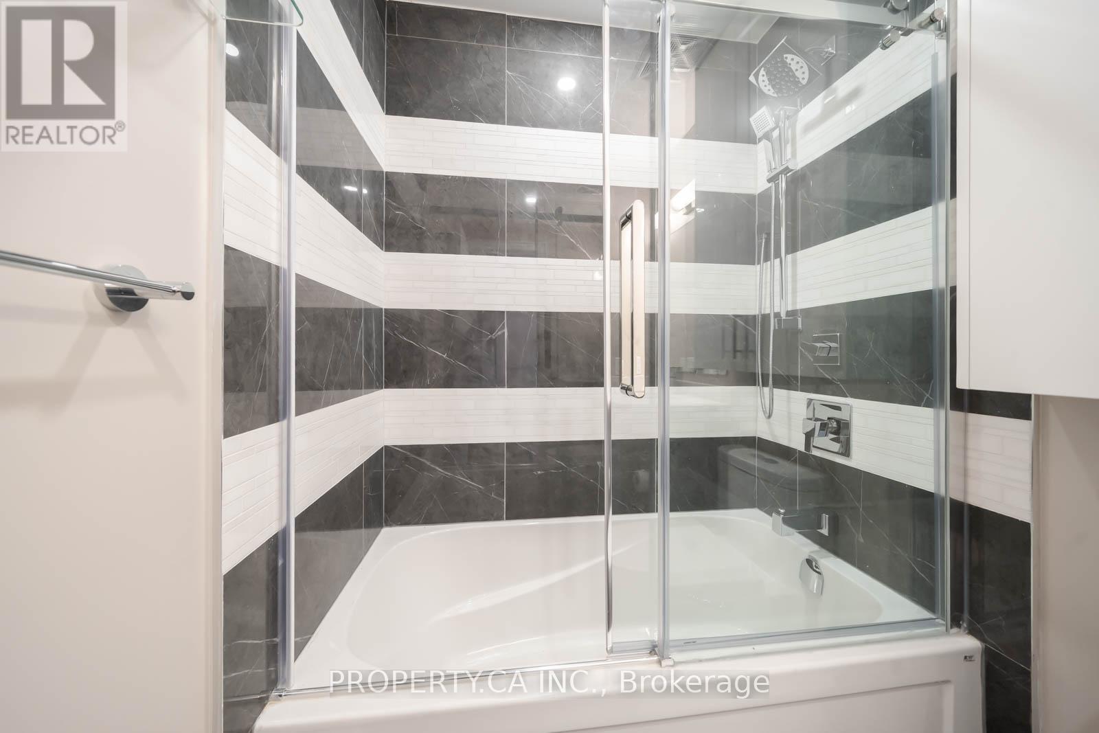 216w - 10 Gatineau Drive, Vaughan, Ontario  L4J 0L2 - Photo 28 - N12350003