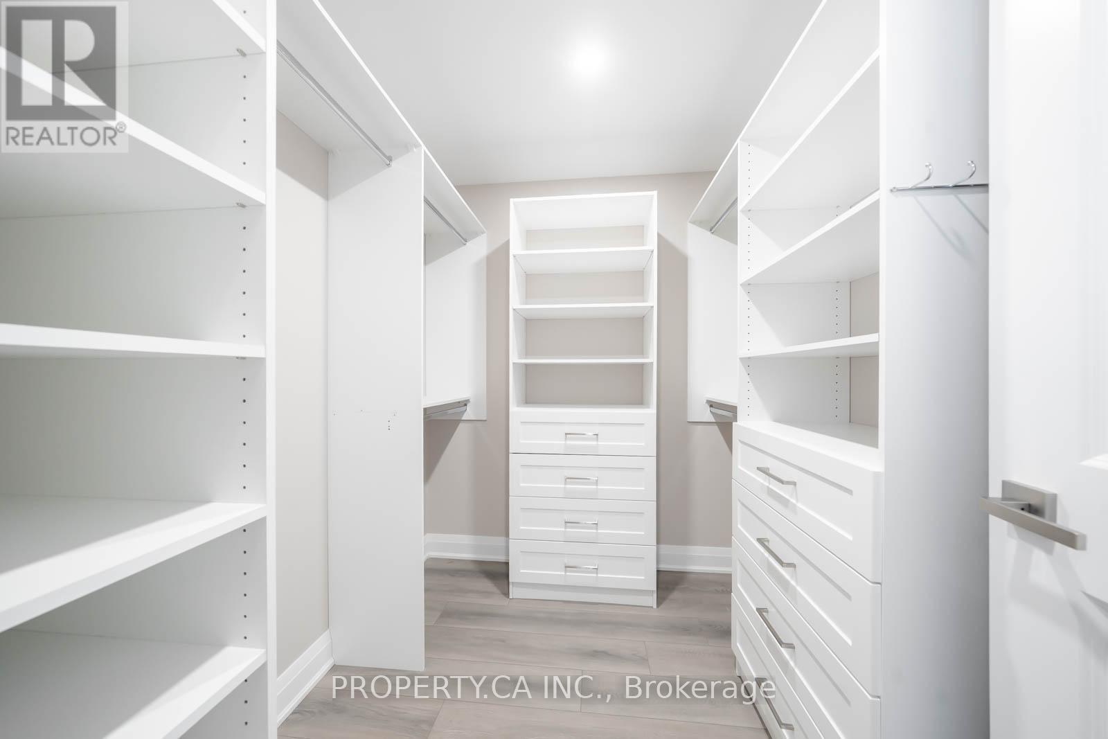 216w - 10 Gatineau Drive, Vaughan, Ontario  L4J 0L2 - Photo 37 - N12350003