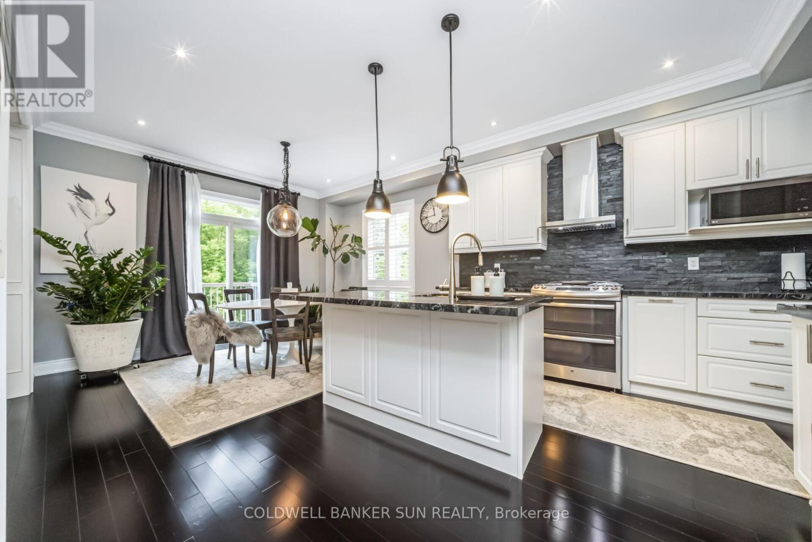 58 Copeland Crescent, Innisfil (Cookstown), Ontario  L0L 1L0 - Photo 17 - N12350009