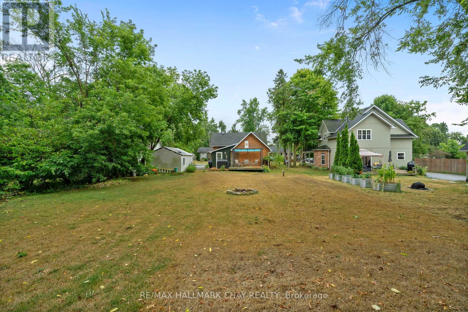 2088 Victoria Street, Innisfil (Stroud), Ontario  L9S 1K4 - Photo 1 - N12350094