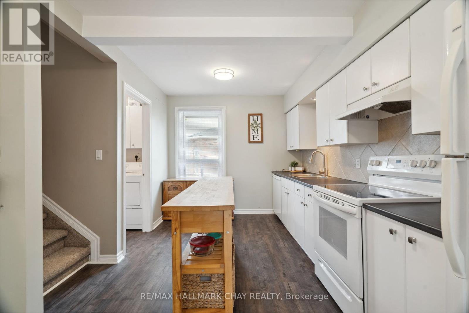 2088 Victoria Street, Innisfil (Stroud), Ontario  L9S 1K4 - Photo 20 - N12350094