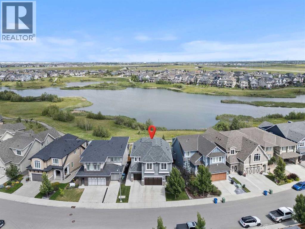 Property at 88 Marquis View SE image 3