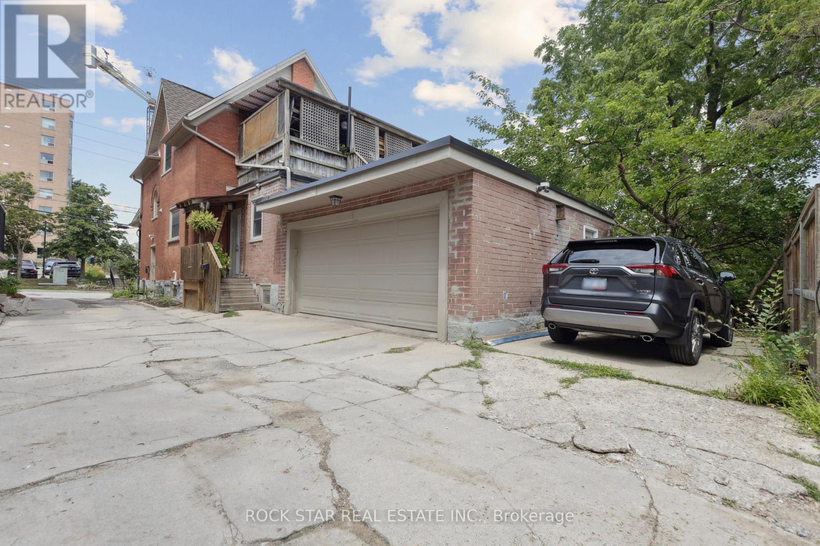 Property at 43 EBY STREET S image 2