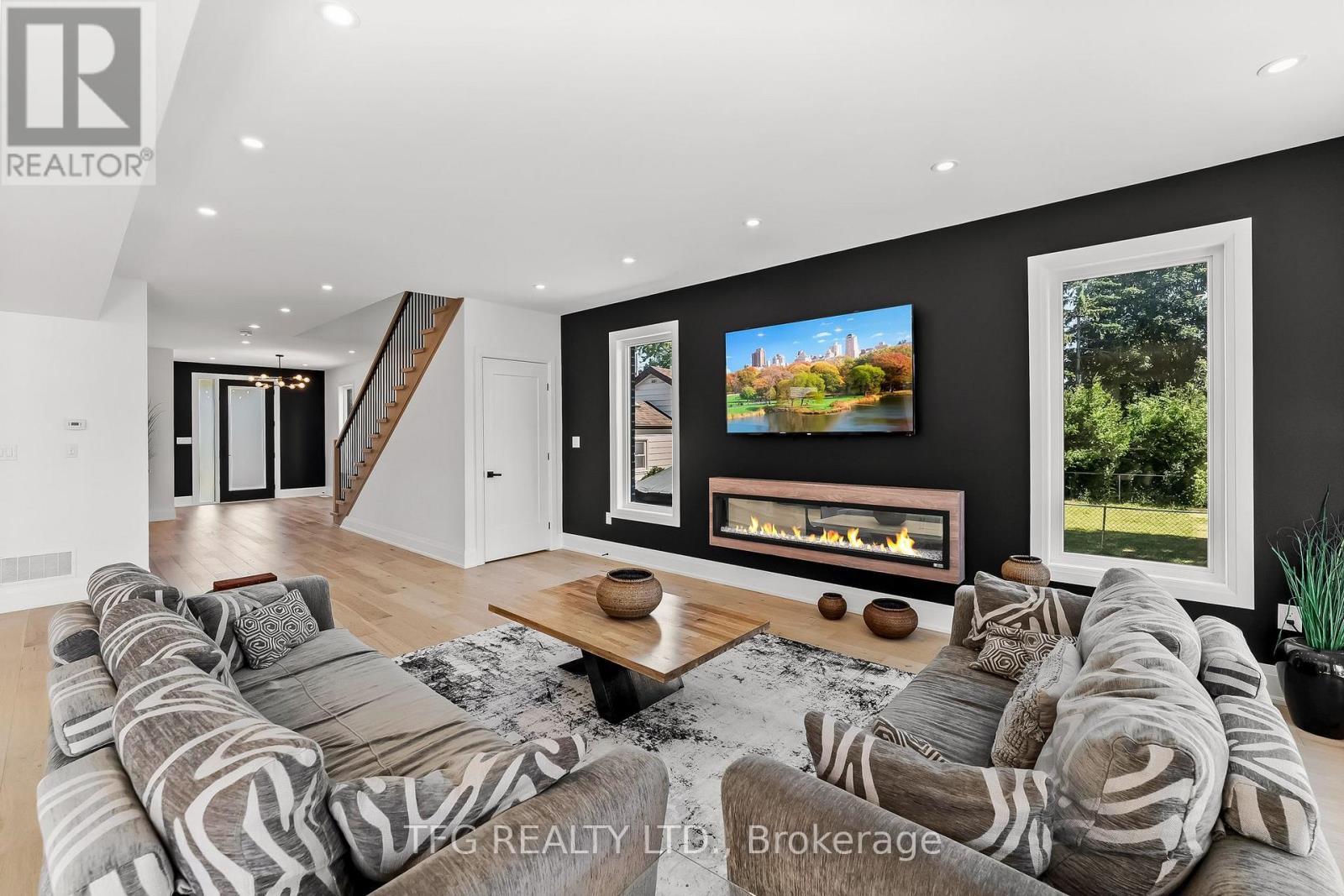 678 Otonabee Drive, Peterborough South, Ontario  K9J 7P9 - Photo 10 - X12350230