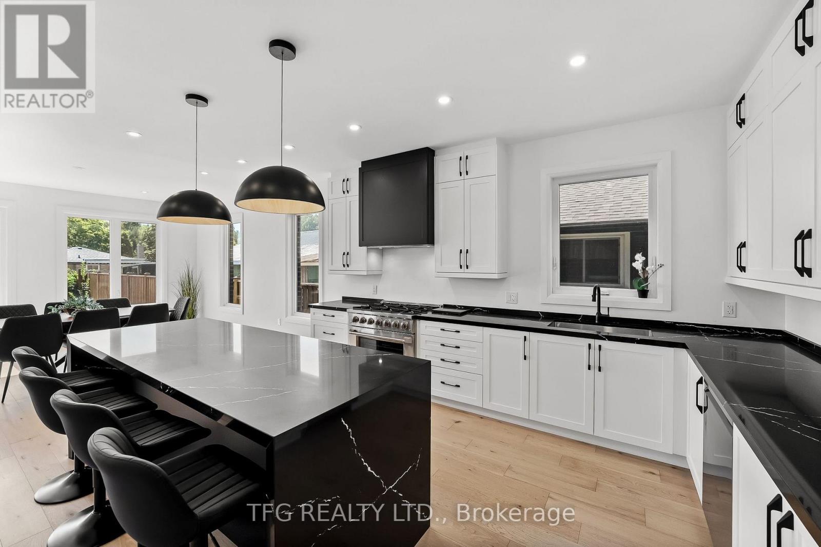 678 Otonabee Drive, Peterborough South, Ontario  K9J 7P9 - Photo 18 - X12350230