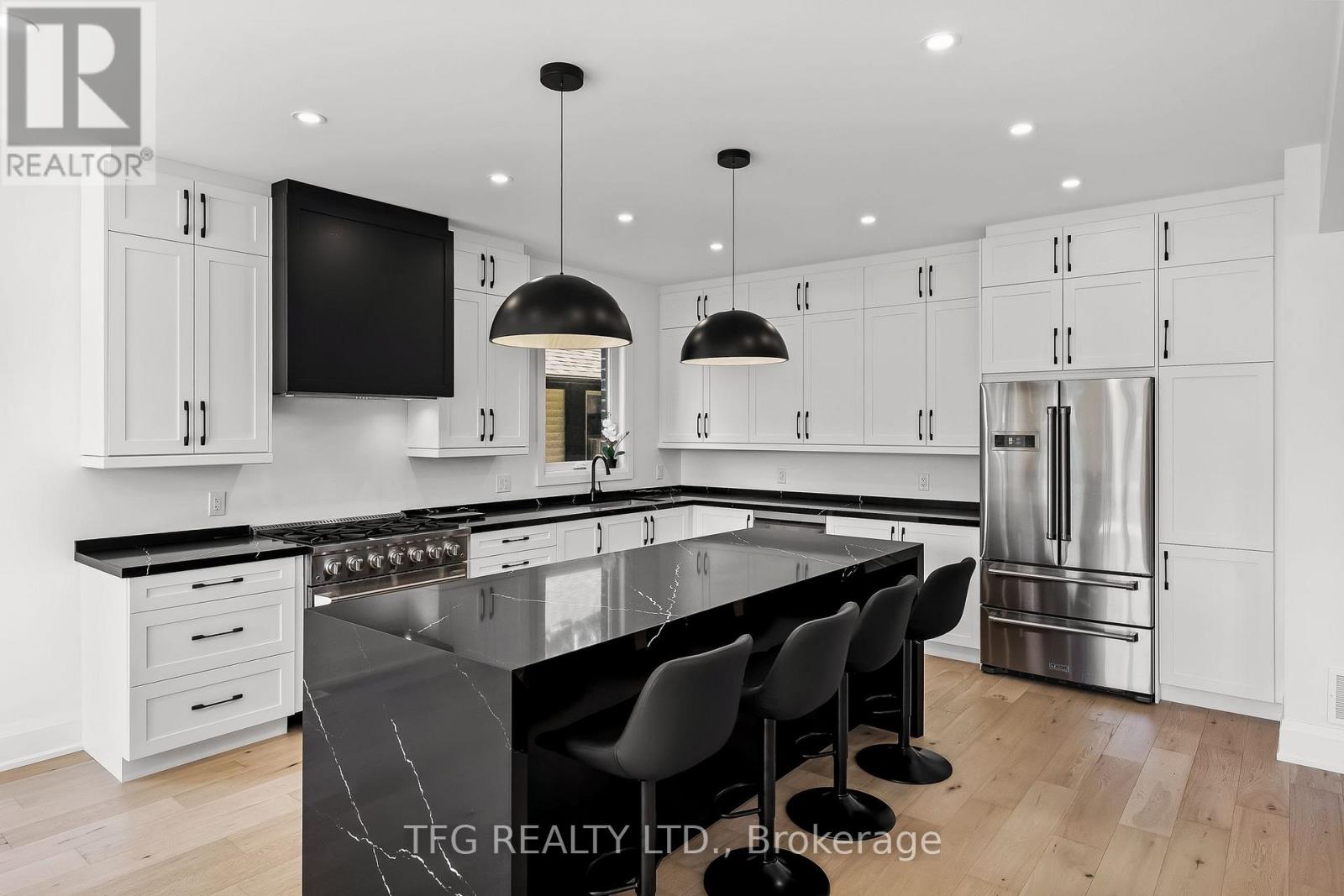 678 Otonabee Drive, Peterborough South, Ontario  K9J 7P9 - Photo 22 - X12350230