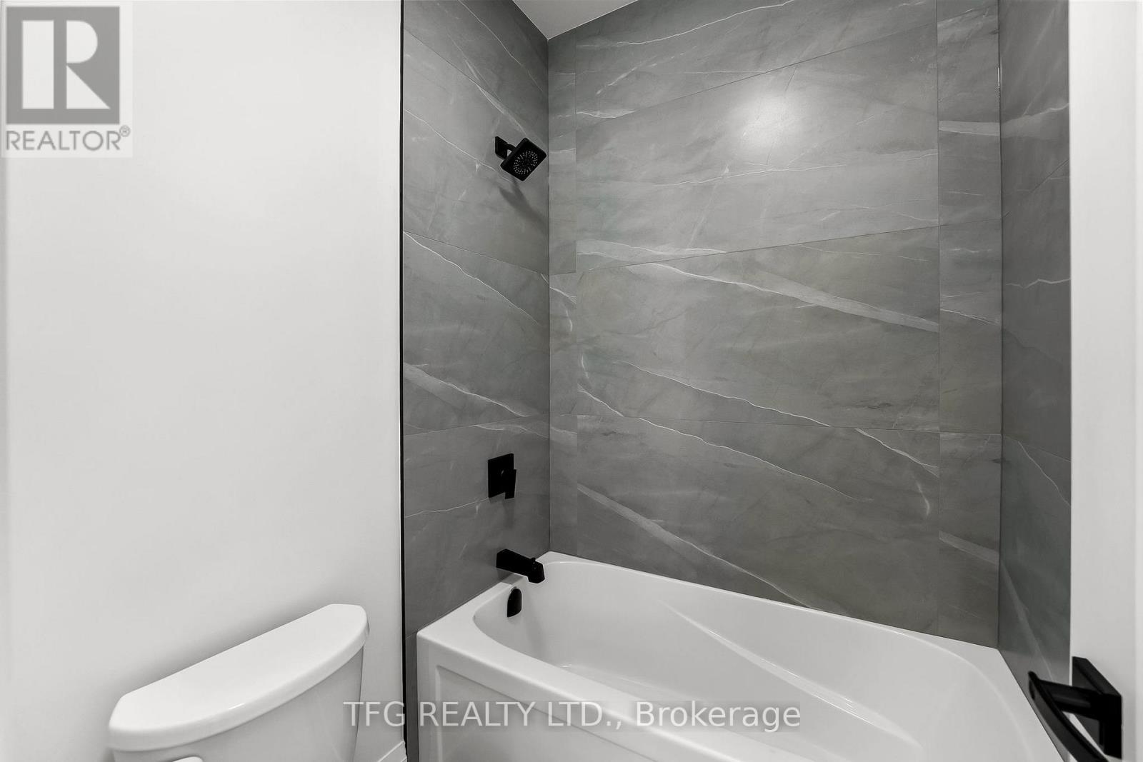 678 Otonabee Drive, Peterborough South, Ontario  K9J 7P9 - Photo 40 - X12350230