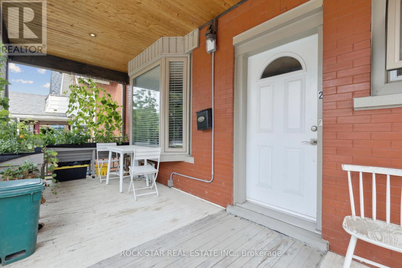 Property at 43 EBY STREET S image 3
