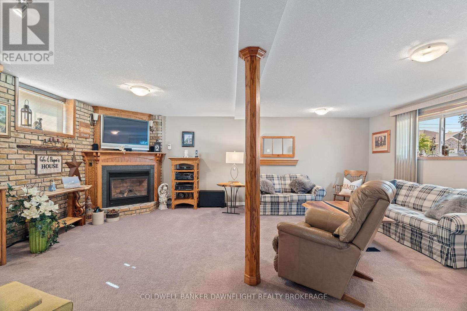 518 Edward Street, South Huron, Ontario  N0M 1S1 - Photo 27 - X12350223