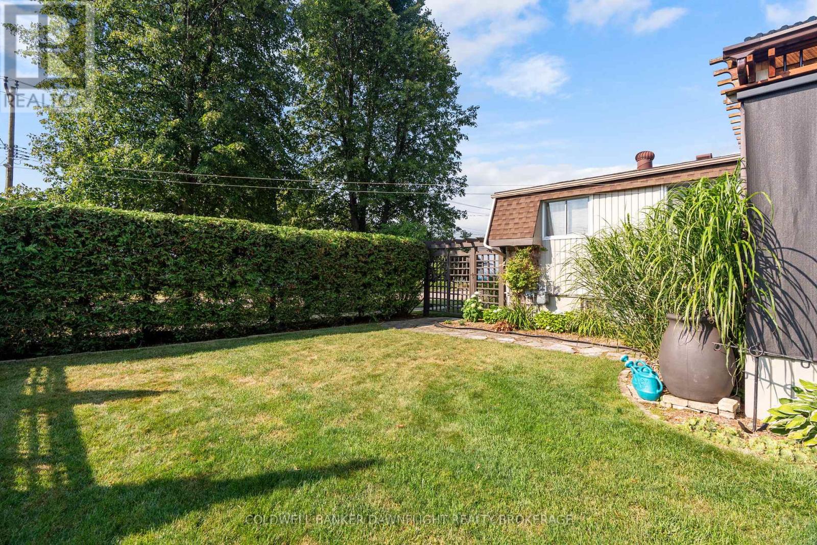 518 Edward Street, South Huron, Ontario  N0M 1S1 - Photo 43 - X12350223