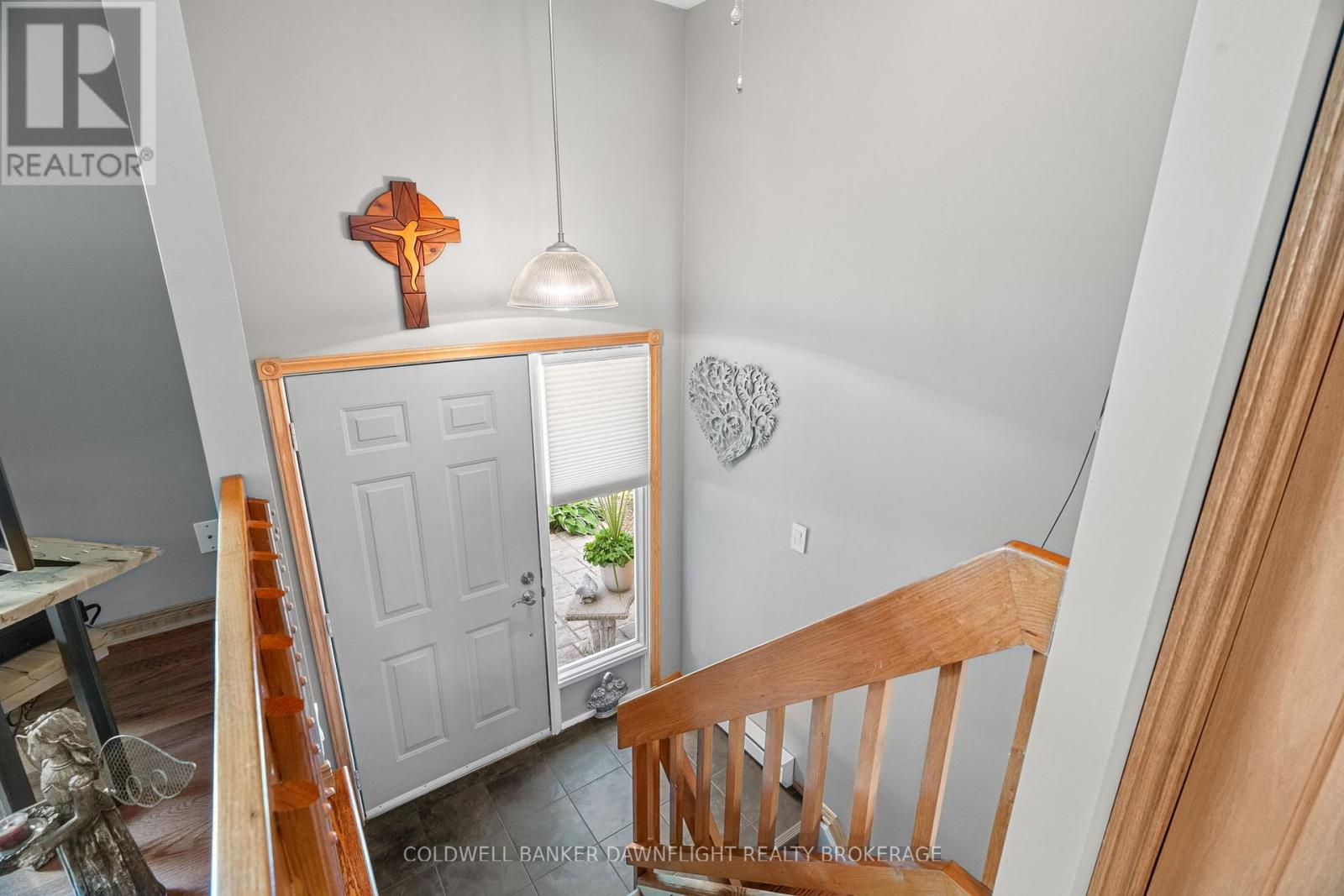 518 Edward Street, South Huron, Ontario  N0M 1S1 - Photo 6 - X12350223