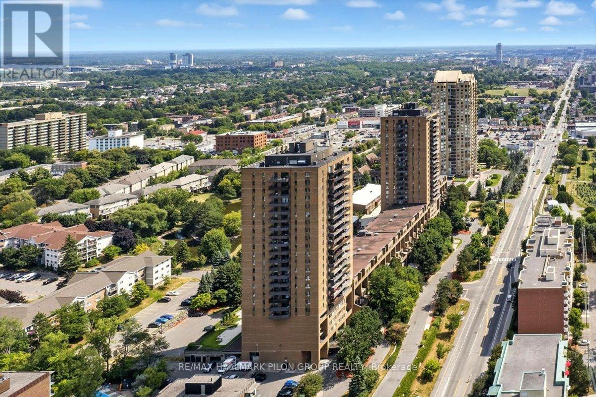 Property at 1503 - 505 ST LAURENT BOULEVARD image 1