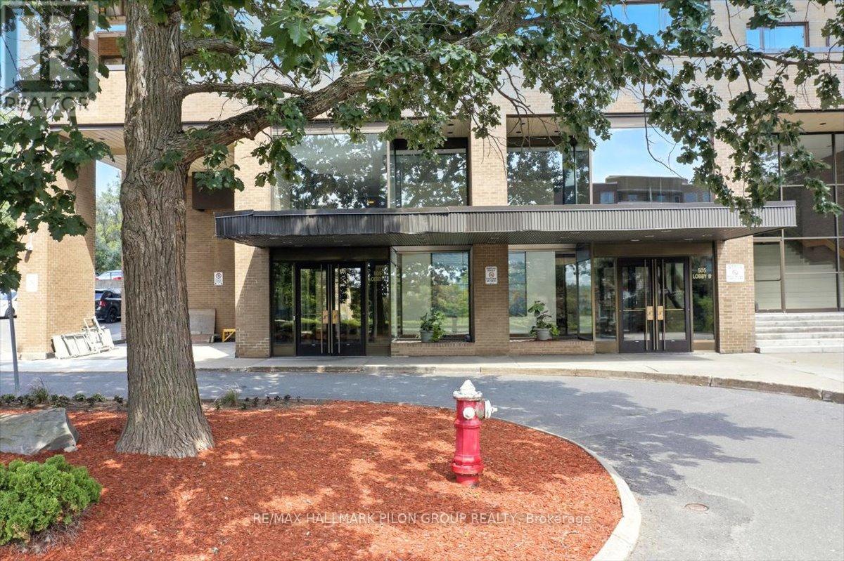 Property at 1503 - 505 ST LAURENT BOULEVARD image 2