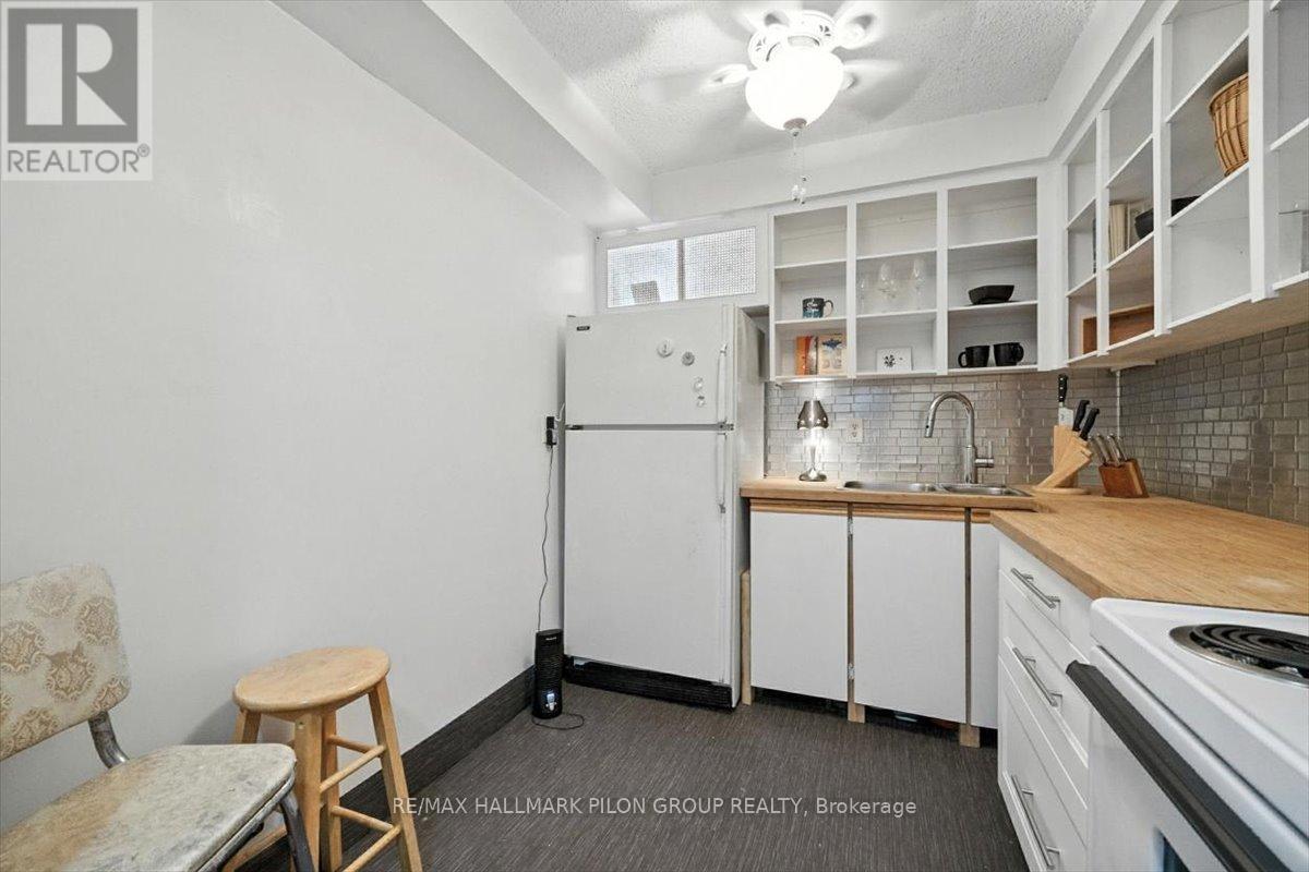 Property at 1503 - 505 ST LAURENT BOULEVARD image 5