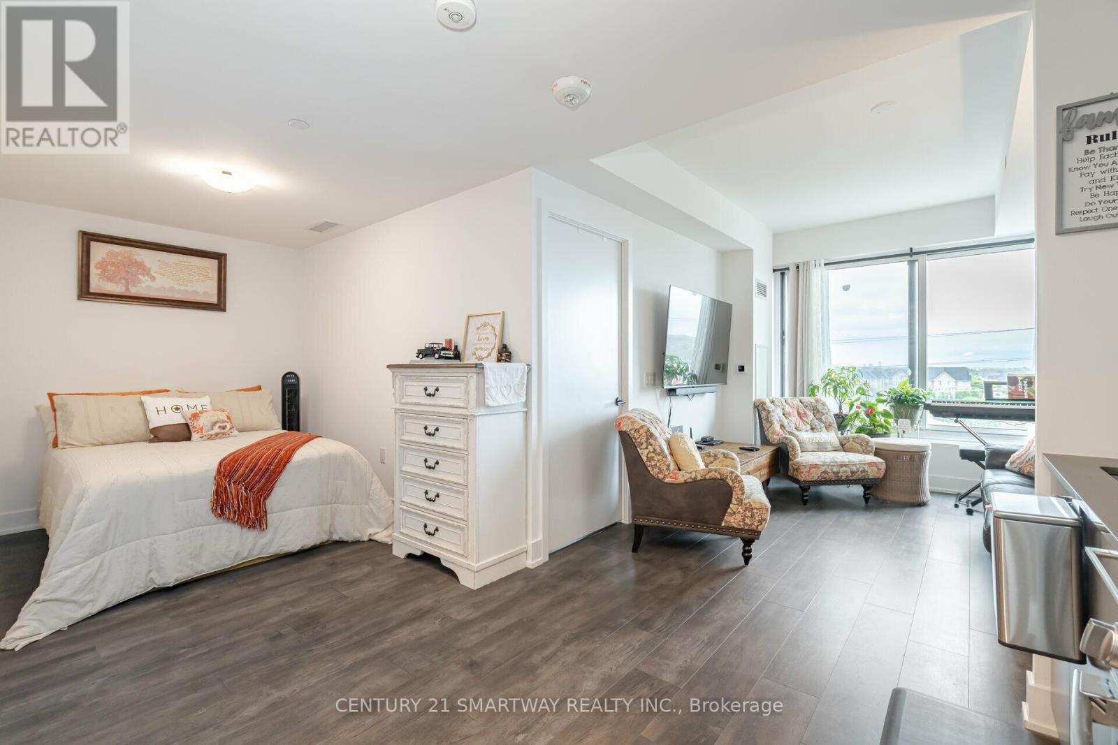 411 - 2450 Old Bronte Road, Oakville, Ontario  L6M 5P6 - Photo 13 - W12350057