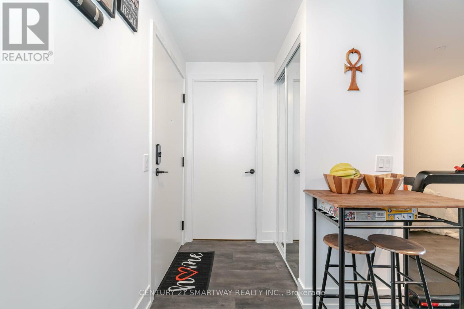 411 - 2450 Old Bronte Road, Oakville, Ontario  L6M 5P6 - Photo 7 - W12350057