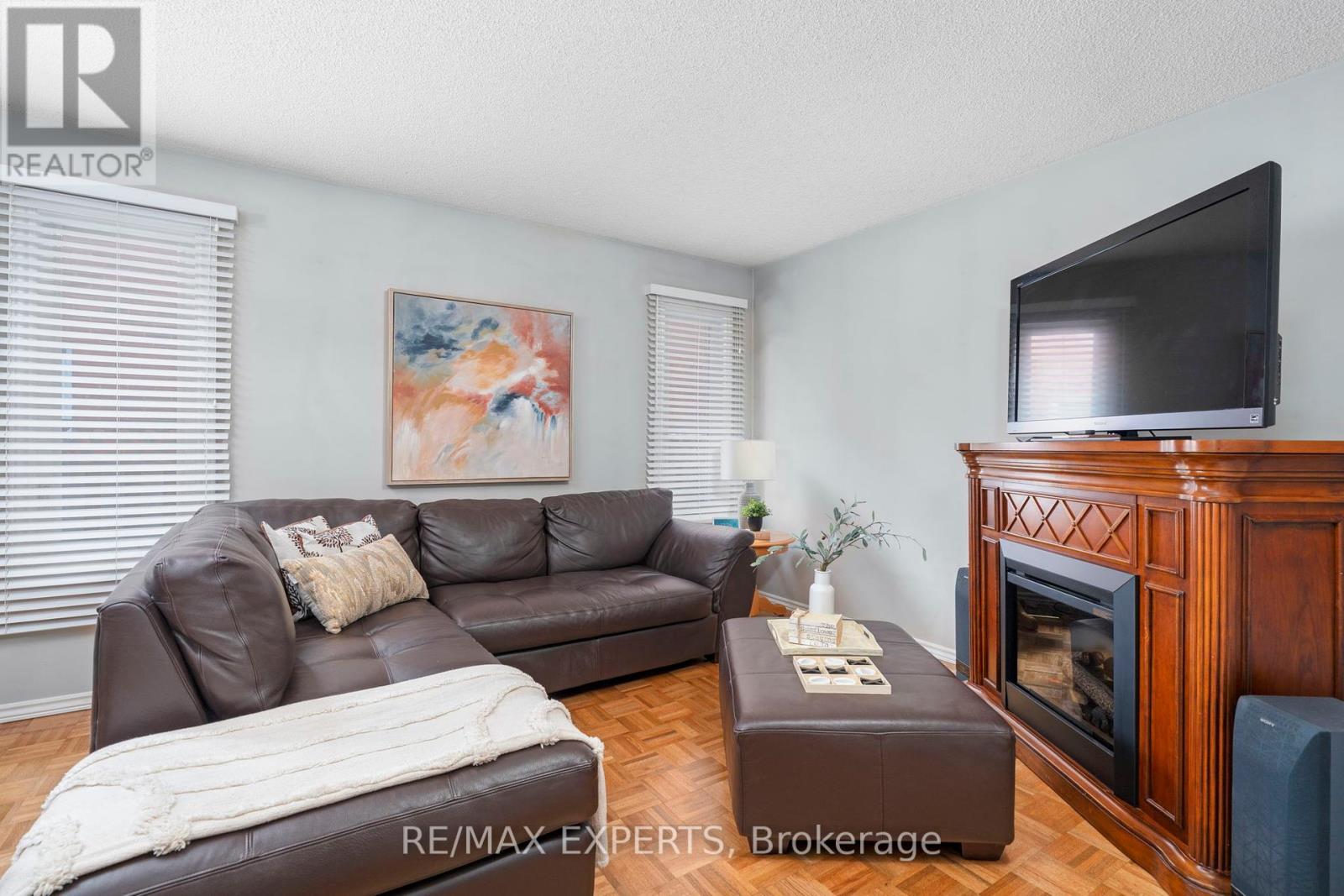 26 Langholm Court, Brampton, Ontario  L6Z 2Y1 - Photo 12 - W12350091