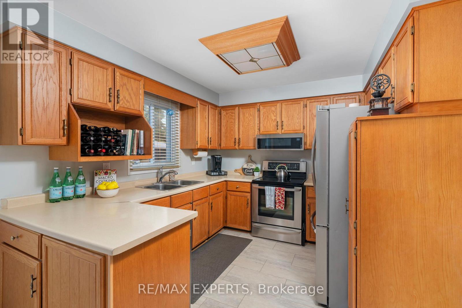 26 Langholm Court, Brampton, Ontario  L6Z 2Y1 - Photo 17 - W12350091
