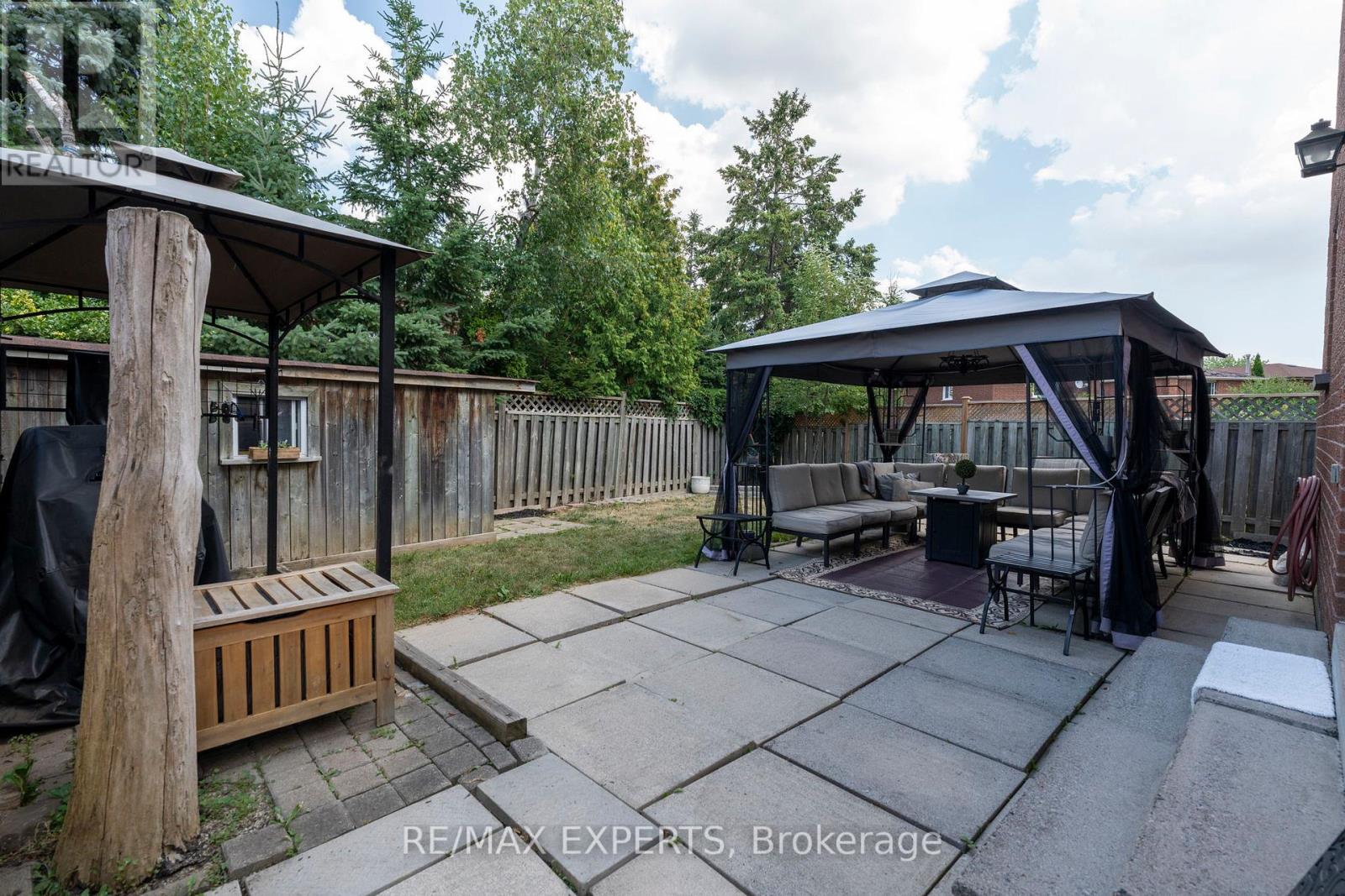 26 Langholm Court, Brampton, Ontario  L6Z 2Y1 - Photo 35 - W12350091