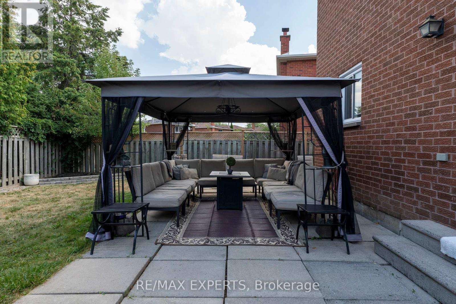 26 Langholm Court, Brampton, Ontario  L6Z 2Y1 - Photo 36 - W12350091