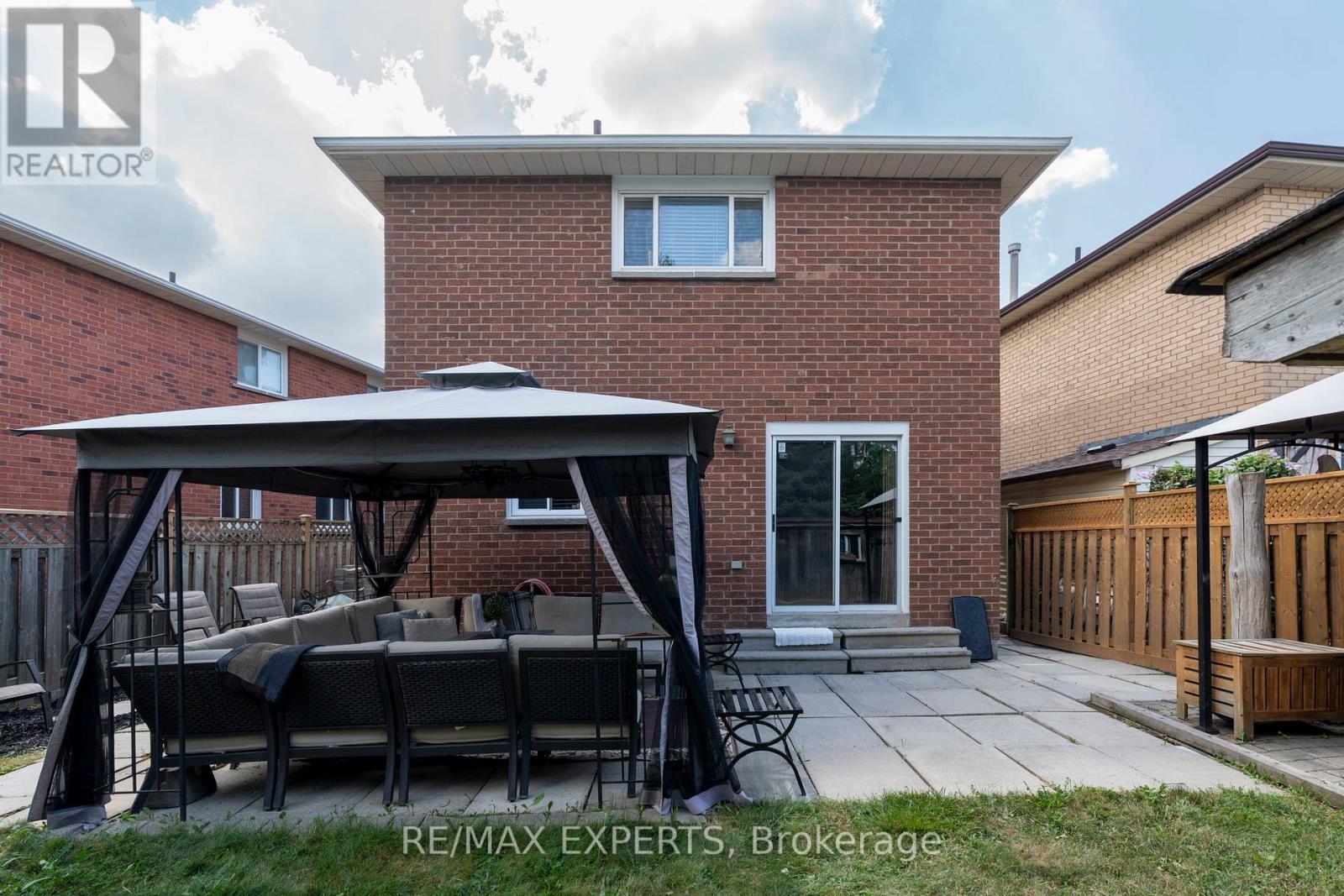 26 Langholm Court, Brampton, Ontario  L6Z 2Y1 - Photo 39 - W12350091