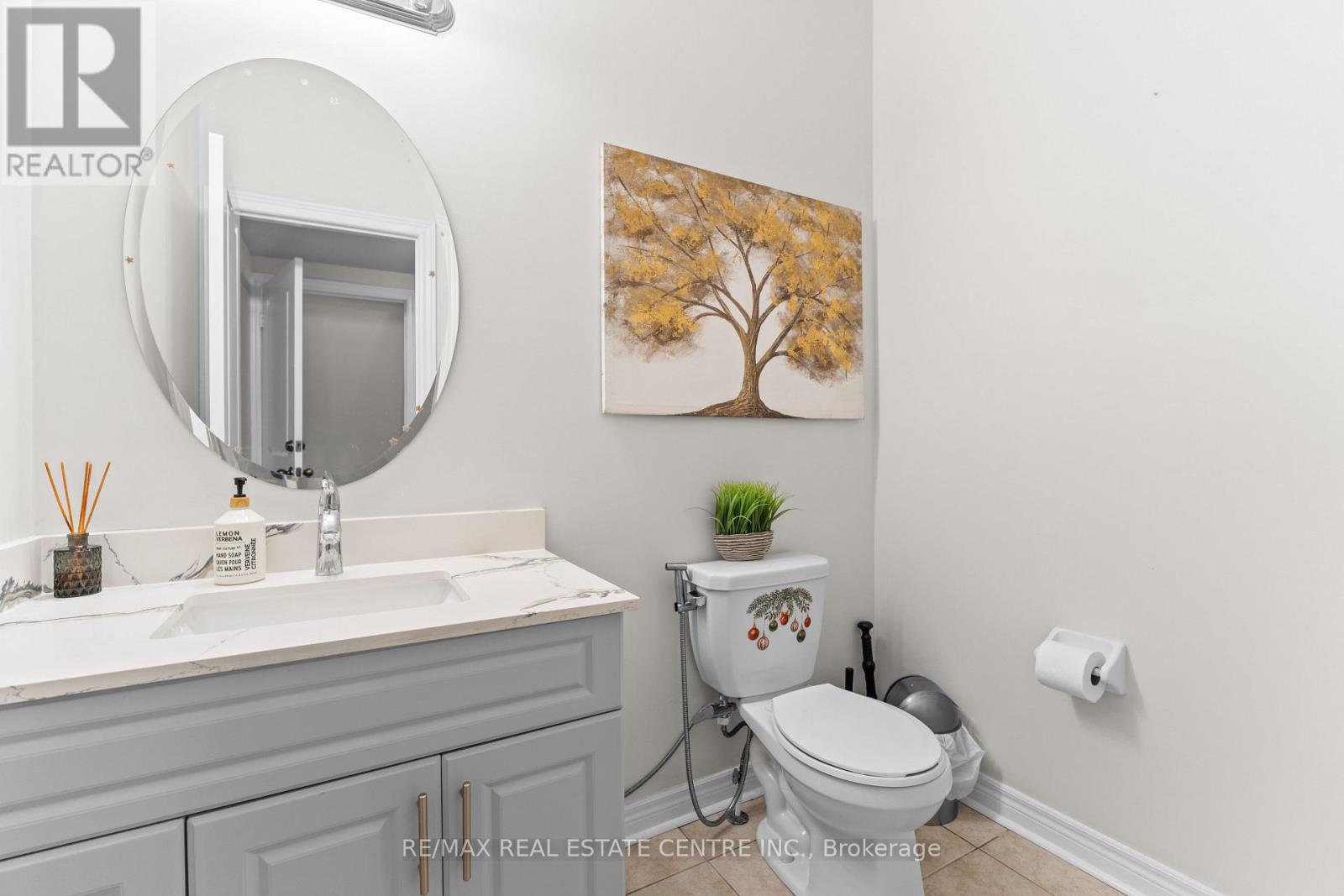 19 Foliage Drive, Brampton, Ontario  L7A 4M7 - Photo 18 - W12350106